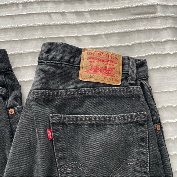 Vintage Levi’s size 33-52 / this is for one pair! - Picture 2 of 5